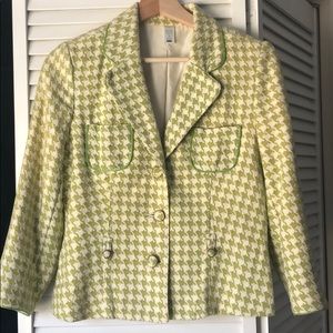 Vintage blazer (Chanel vibes)